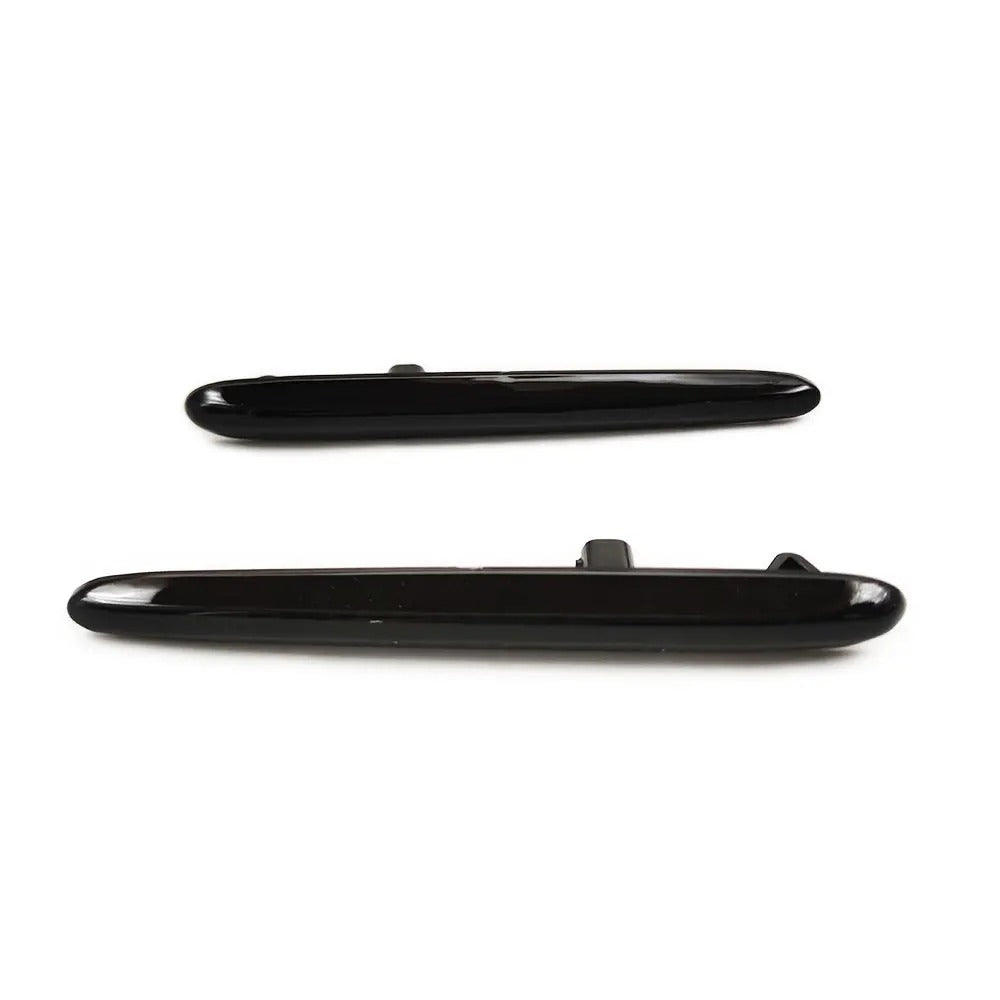 Smoke Style LED Dynamic side mirror light Alfa Romeo Giulietta Sprint Veloce 2010-2021, the photo shows the dynamic light in action - M-Pure Dynamics