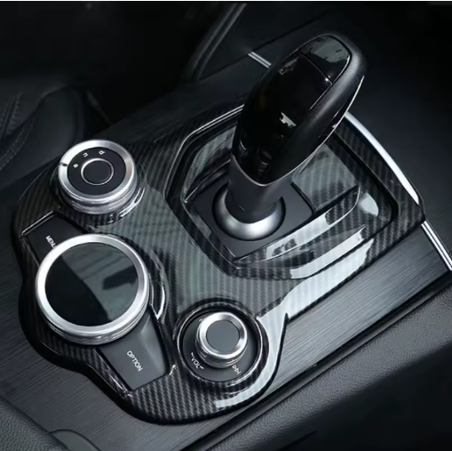 Gearbox Cover in Carbon Fiber Look for Alfa Romeo Giulia Stelvio 2016 2017 2018 2019, the photo shows the cover of the gearbox mounted on the car - M-Pure Dynamics