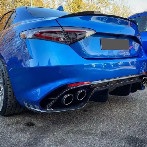 Spoiler for Alfa Romeo Giulia Berlina 2015-2023, here the photo shows the carbon fiber spoiler up close mounted on the car - M-Pure Dynamics