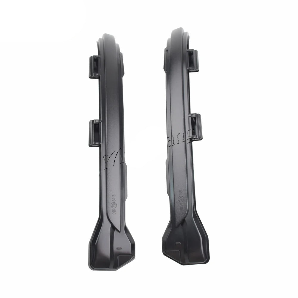 Two black car roof racks on a white background with 'Alca Yang' branding.