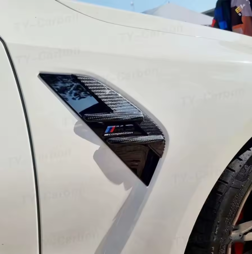 Carbon Air Fender per BMW serie 3 4 G80 G81 M3 G82 G83 M4 2021, the photo here shows the carbon air-fender up close - M-Pure Dynamics