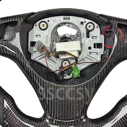 Steering Wheel BMW Carbon for E60-E61-E63 here the photo shows the carbon steerin wheel up close - M-Pure Dynamics